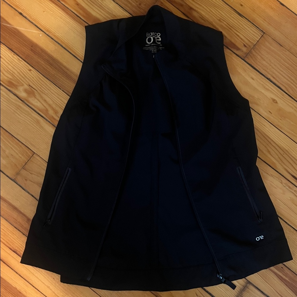 Barco Uniforms black lightweight Vest